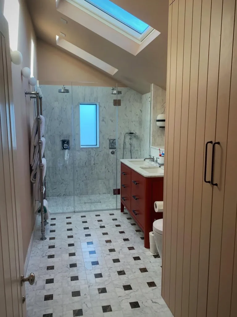 Brighton: Italian Marble Family Bathroom