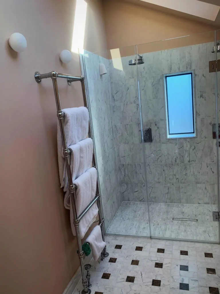 Brighton: Italian Marble Family Bathroom - Brighton Bathroom 4