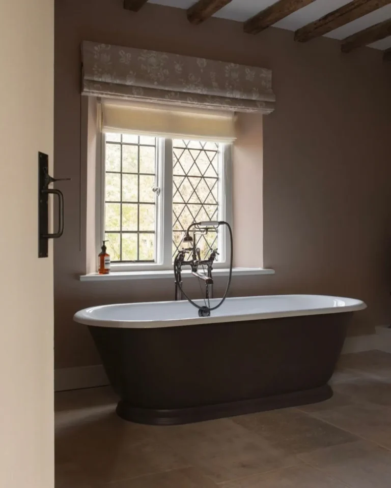 Kent Farmhouse: 17th-Century En-Suite - KF En-suite 4